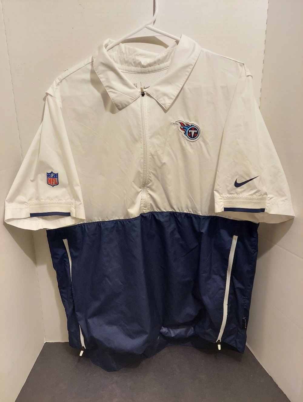 Tennessee Titans Nike Coaches Sideline Short Sleeve Windbreaker Jacket Vented